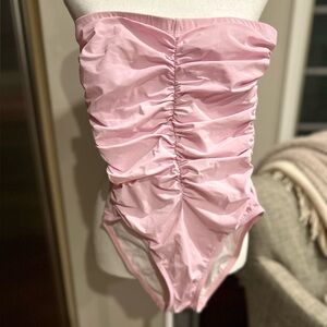 Karla Colletto Basics Ruched Bandeau One Piece in Baby Pink Sz 06 Excellent Cond